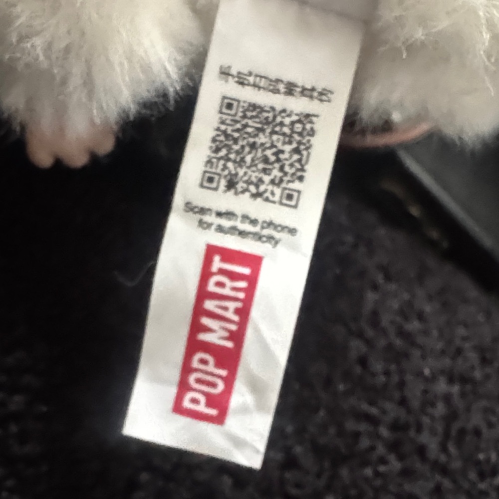 Coca Cola Labubu - Picture 2 of 2